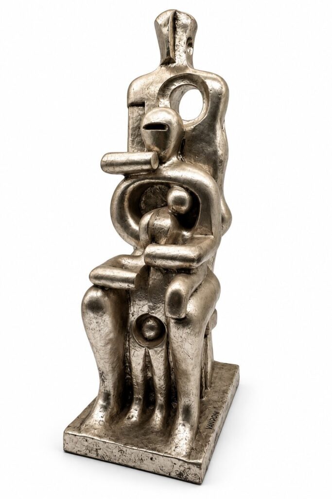 Famiglia, ed 175, 24x16x54cm, similmarmo patina argento