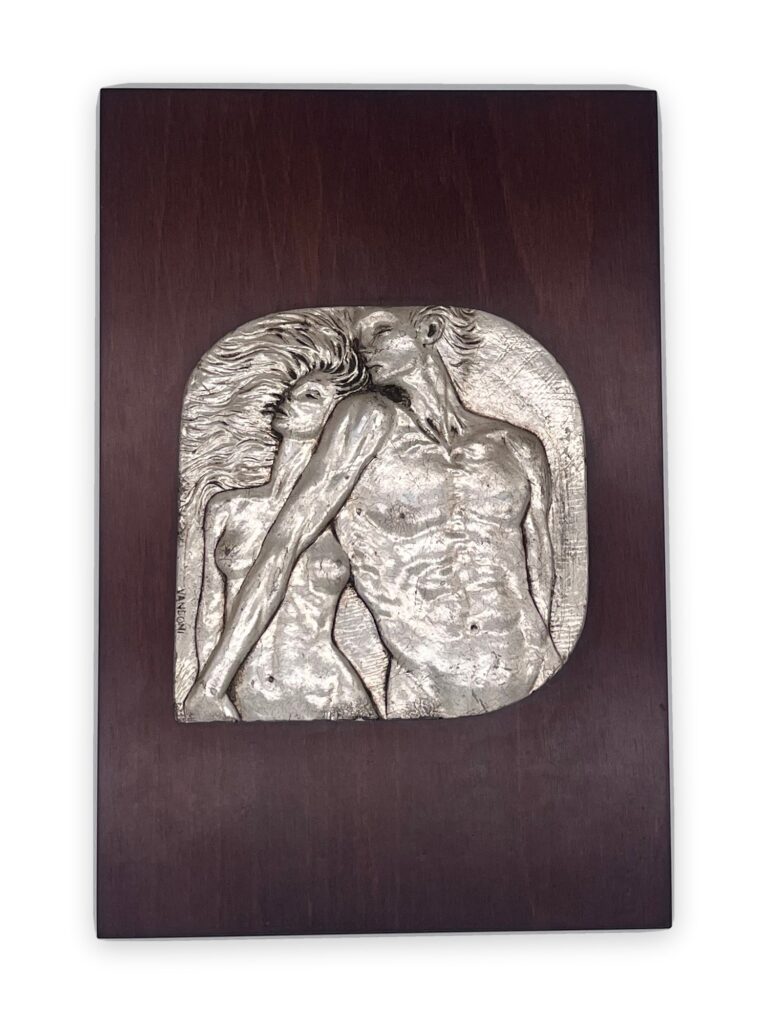 Amore, bronzo plac. argento, 14x14cm