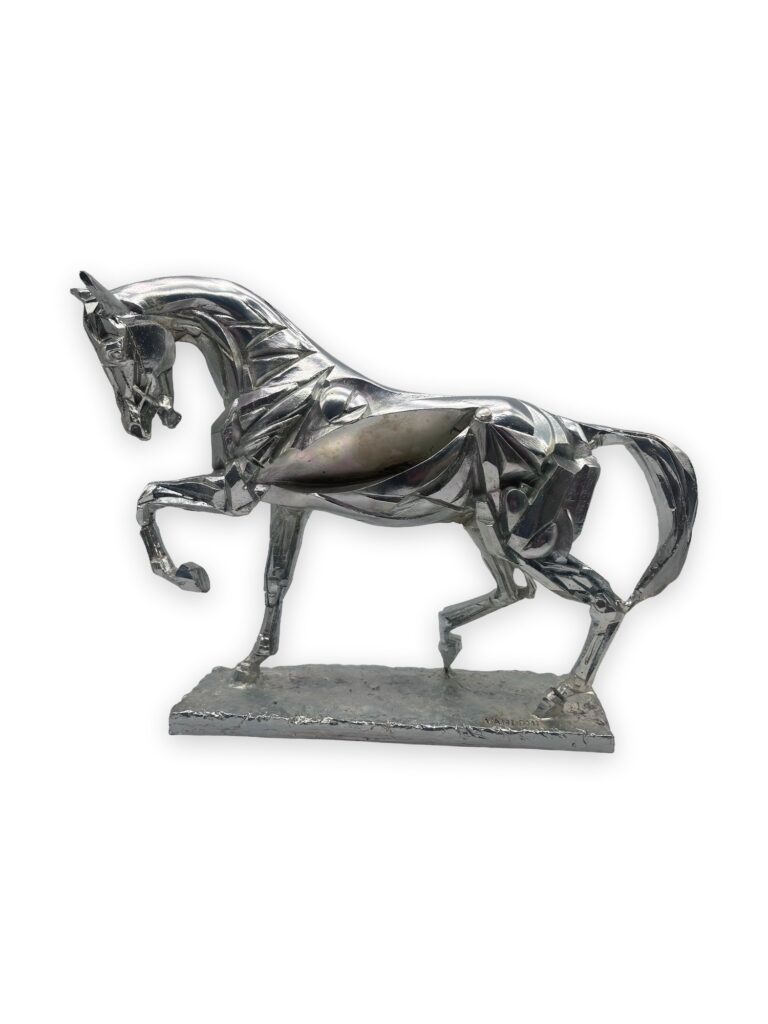 Cavallo 2000, similmarmo pat argento, 40x11x31cm