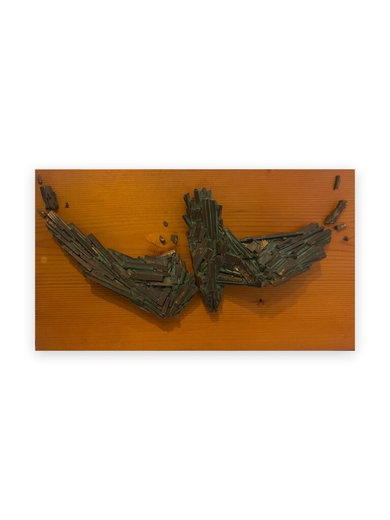 Gabbiano bassorilievo, 50x28cm