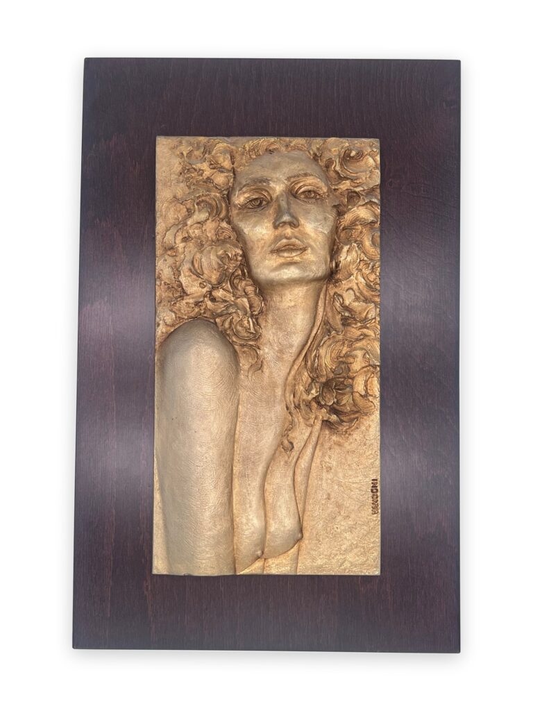 La modella, 1981, bassorilievo placc oro, 45x29cm