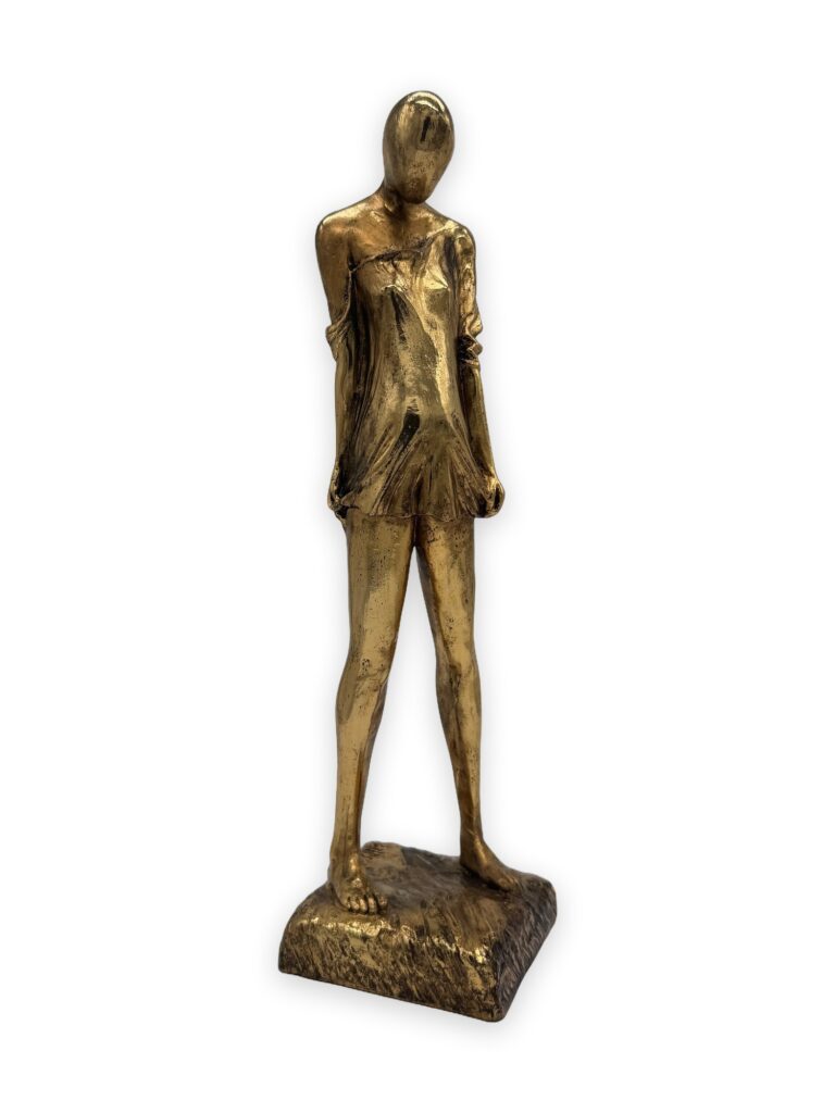 Timidezza, h35cm, resina patina oro