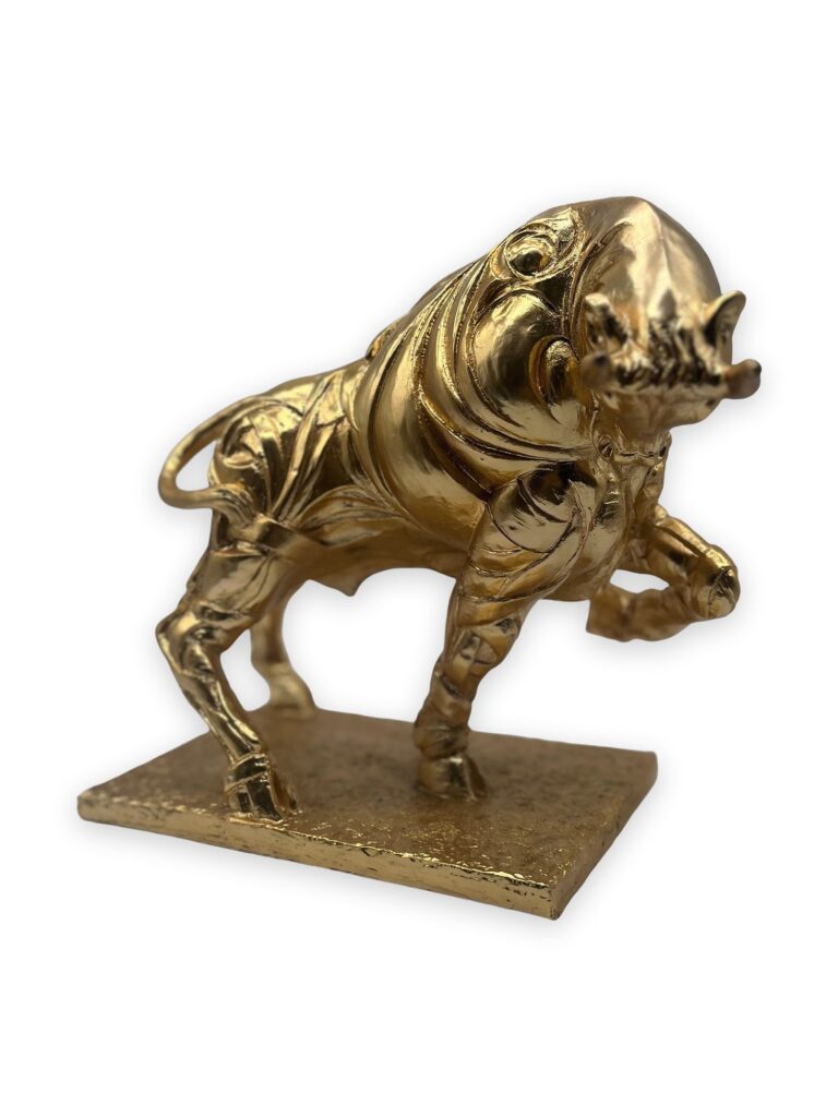 Toro, similmarmo 34x19x28cm patina oro